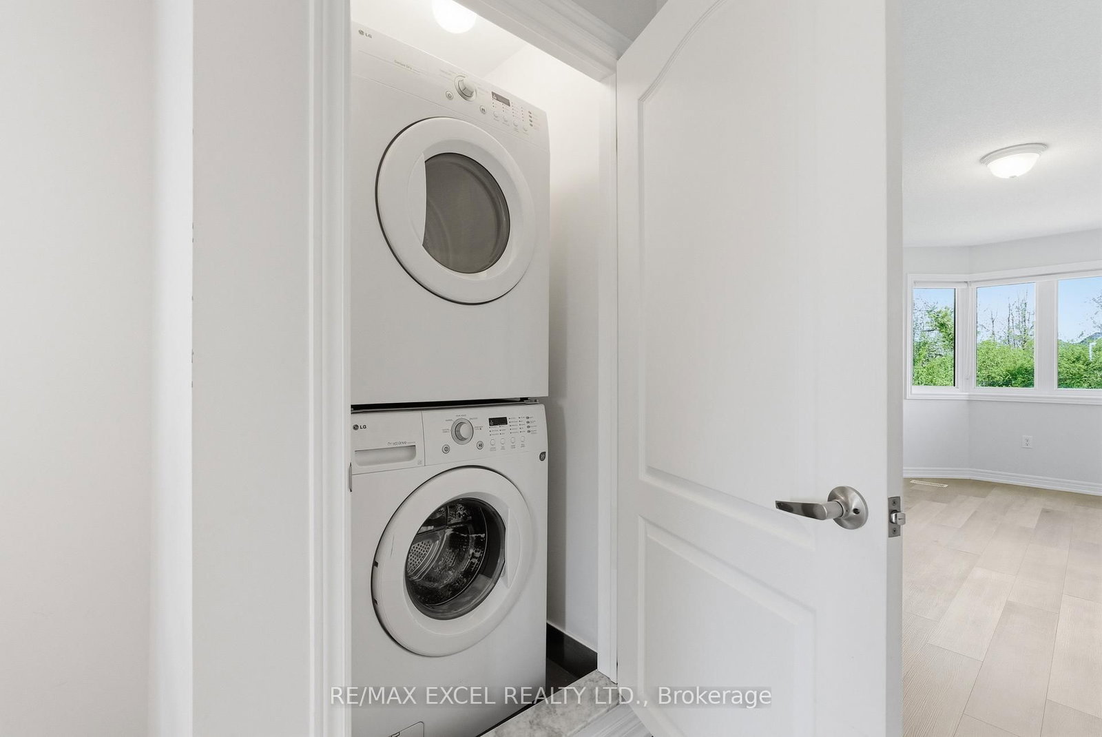 65 Northwest Passage • Whitchurch-Stouffville, ON photo 25