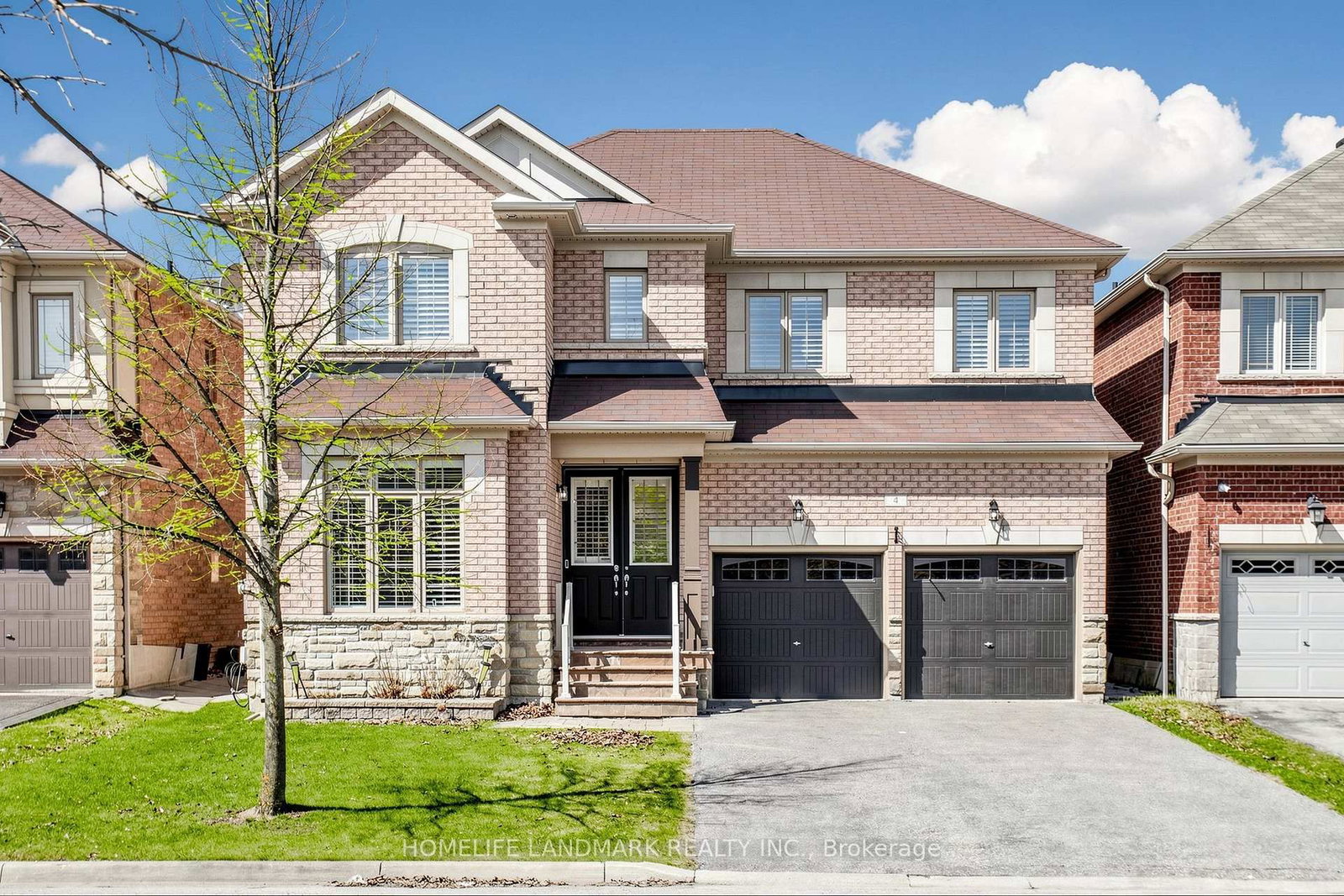 4 Merton Street • Richmond Hill, ON photo 1