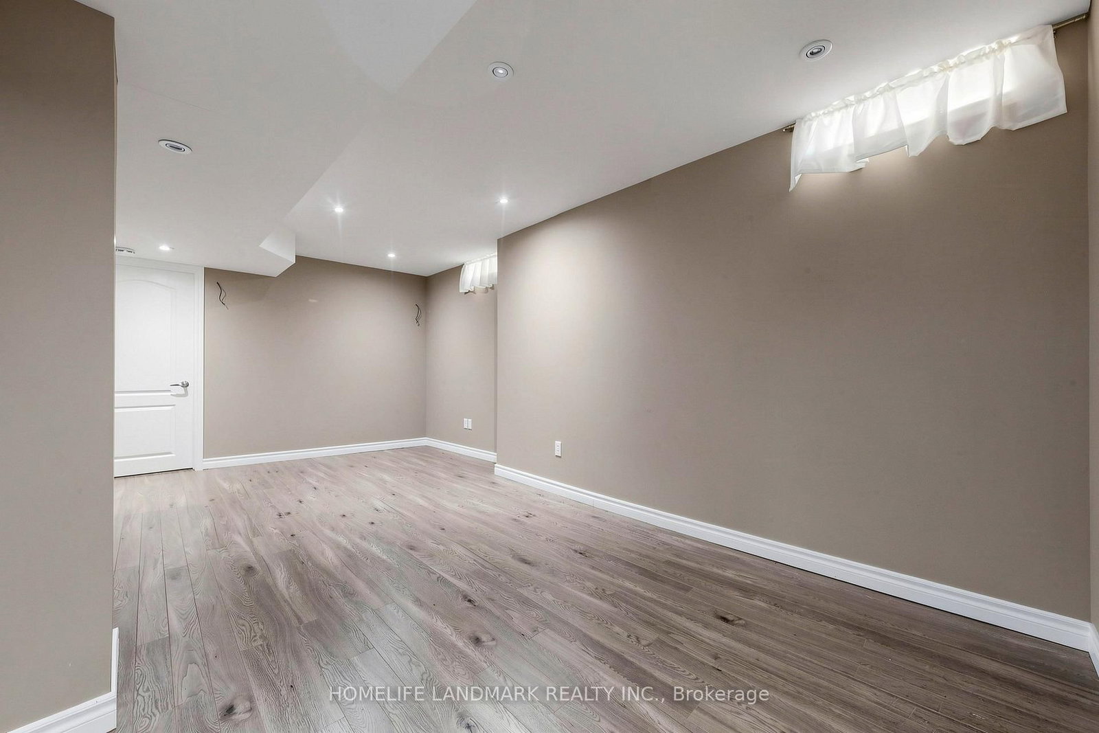 4 Merton Street • Richmond Hill, ON photo 24