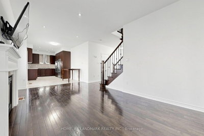4 Merton Street • Richmond Hill, ON photo 8