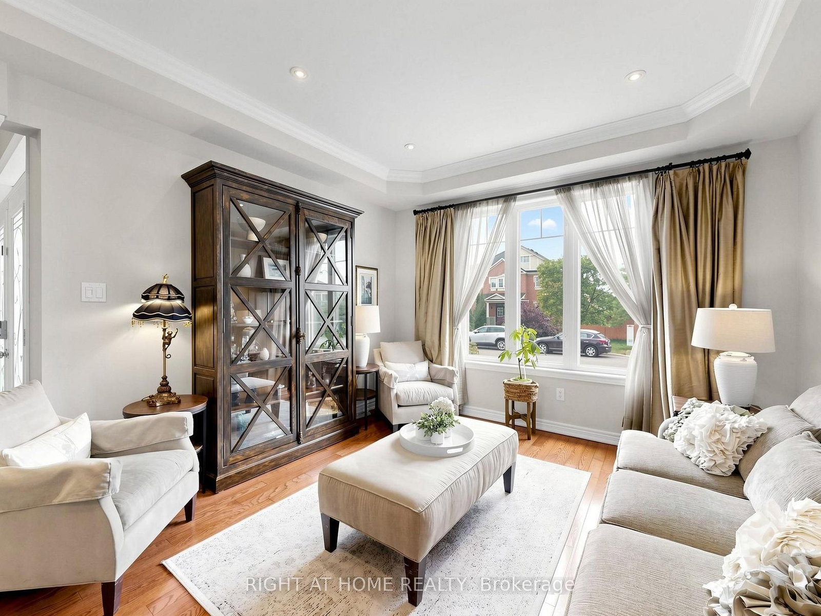 32 Lake Forest Drive • Richmond Hill, ON photo 10