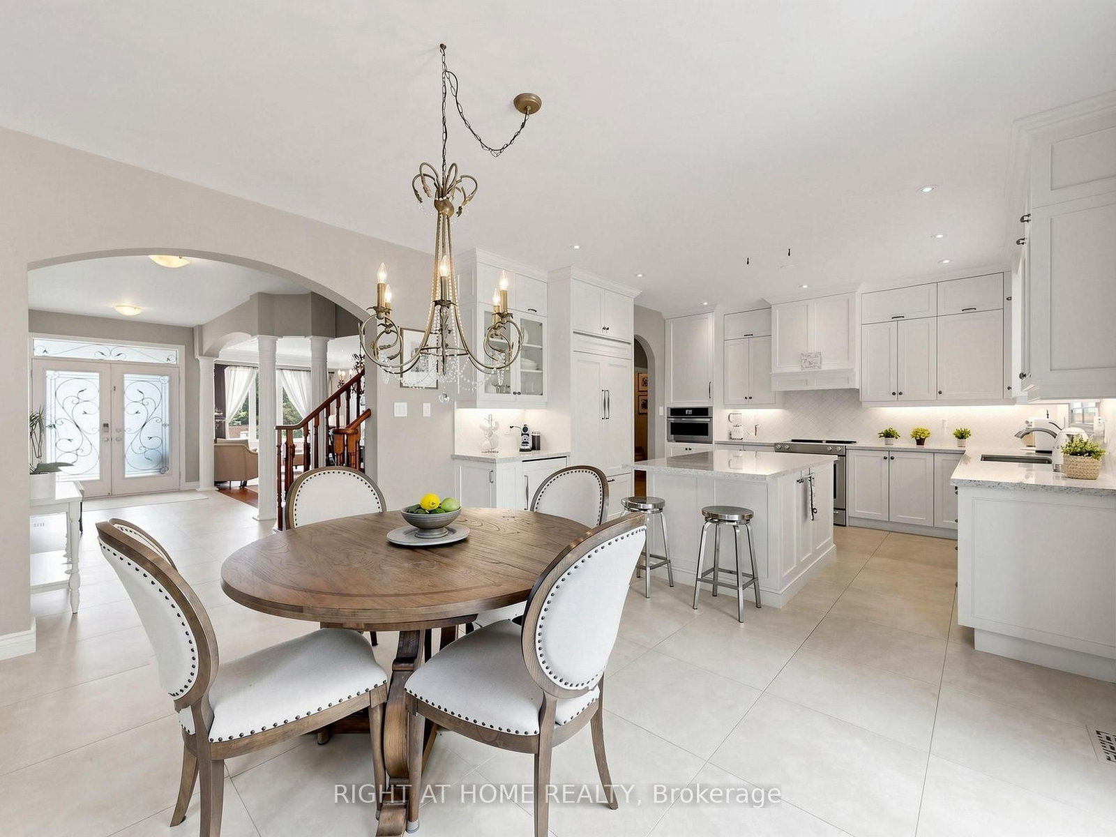 32 Lake Forest Drive • Richmond Hill, ON photo 19