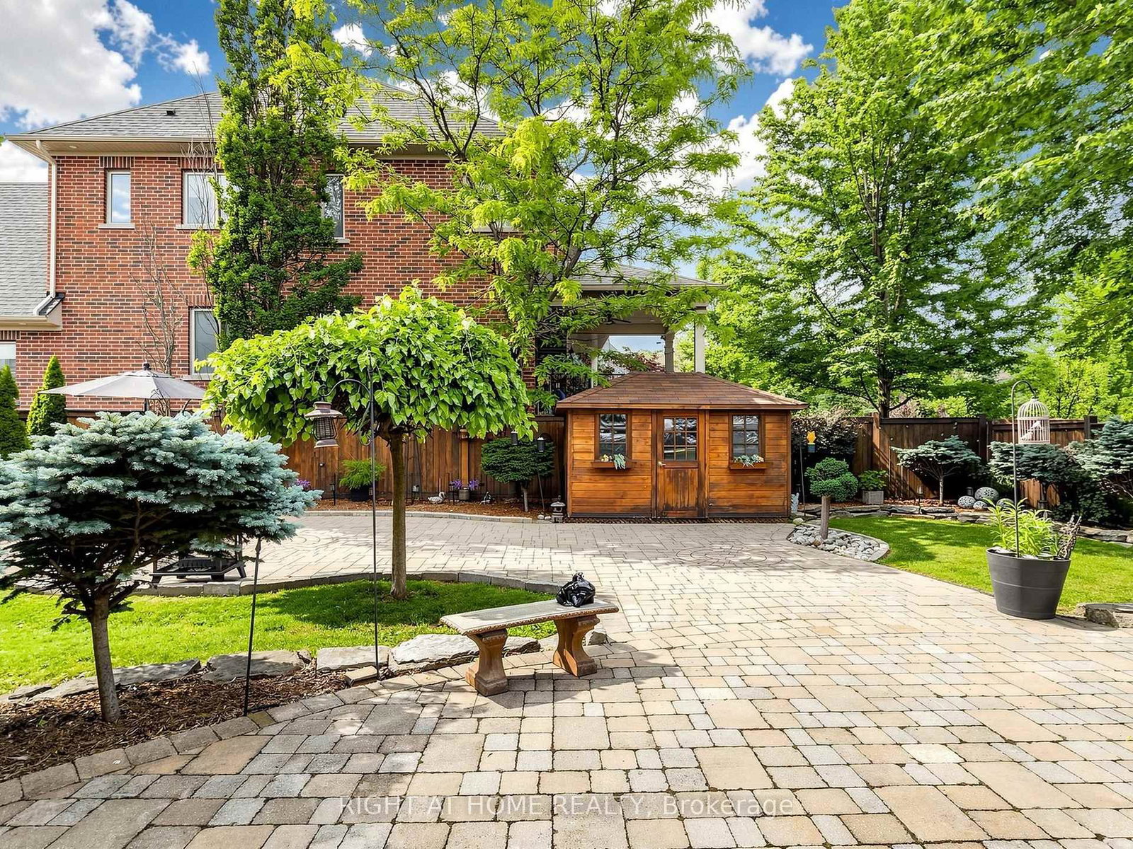 32 Lake Forest Drive • Richmond Hill, ON photo 36