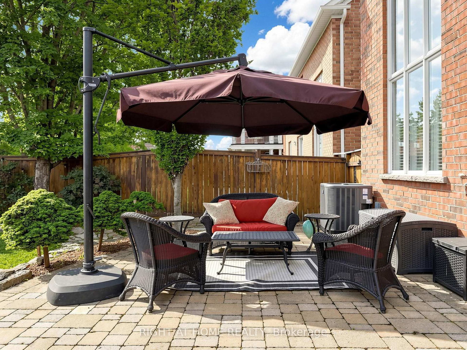 32 Lake Forest Drive • Richmond Hill, ON photo 38
