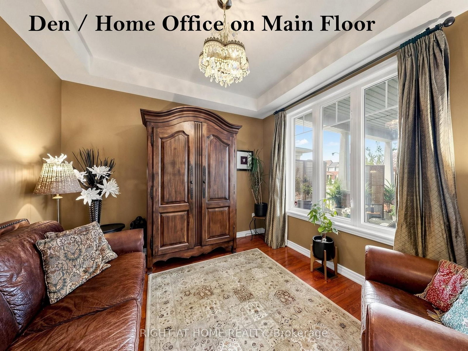 32 Lake Forest Drive • Richmond Hill, ON photo 9
