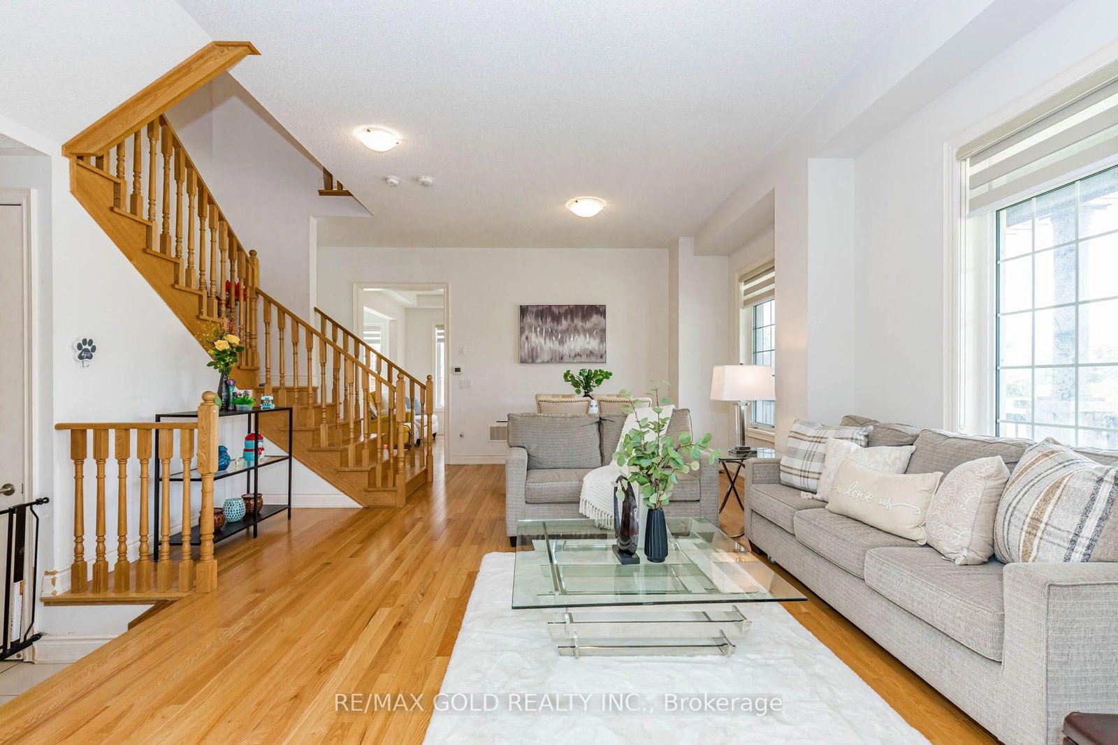 53 Betty May Crescent • East Gwillimbury, ON photo 10