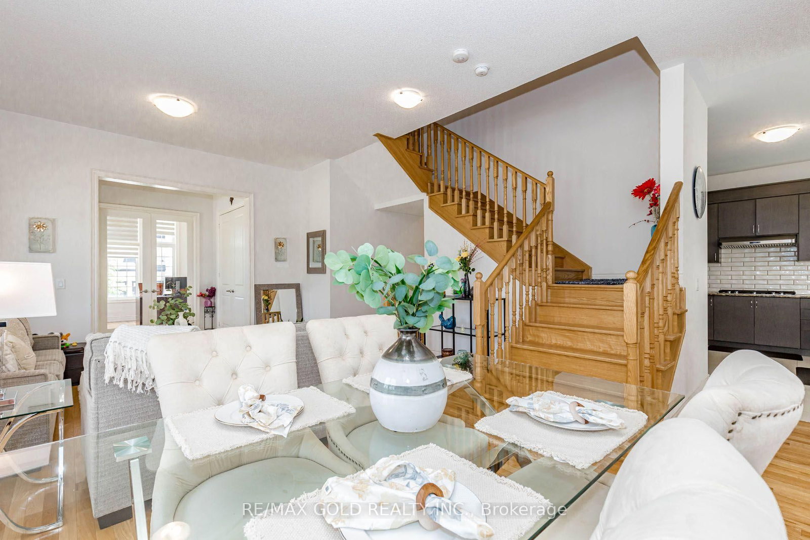 53 Betty May Crescent • East Gwillimbury, ON photo 14