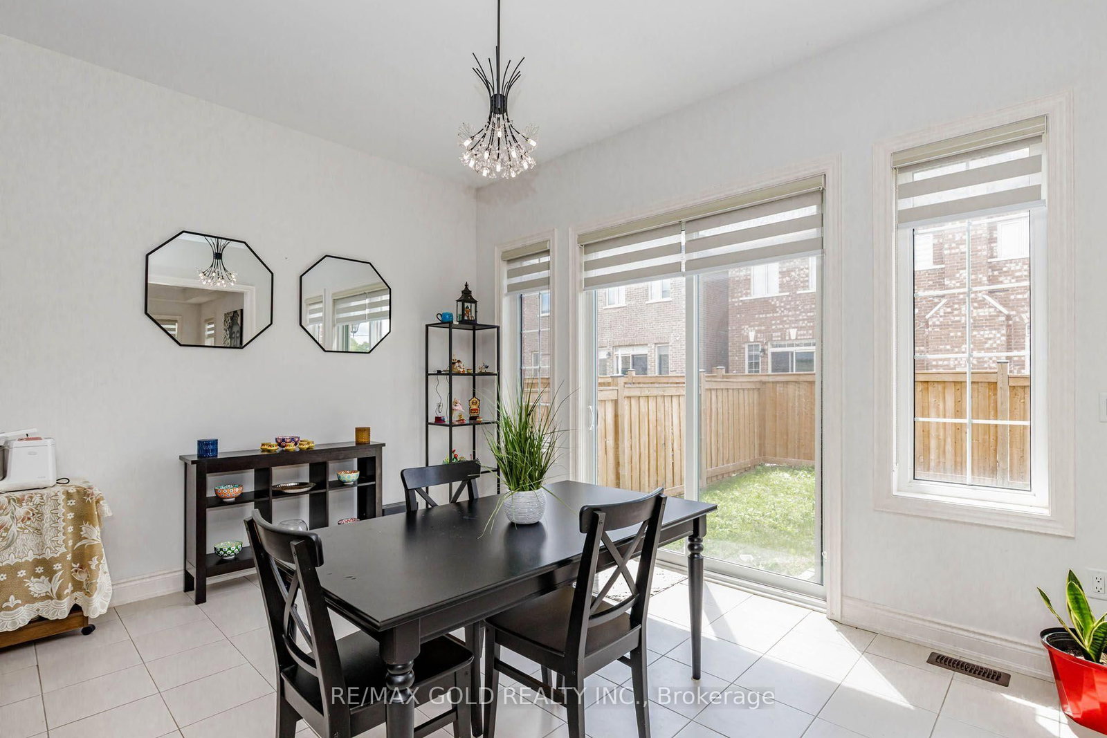 53 Betty May Crescent • East Gwillimbury, ON photo 17