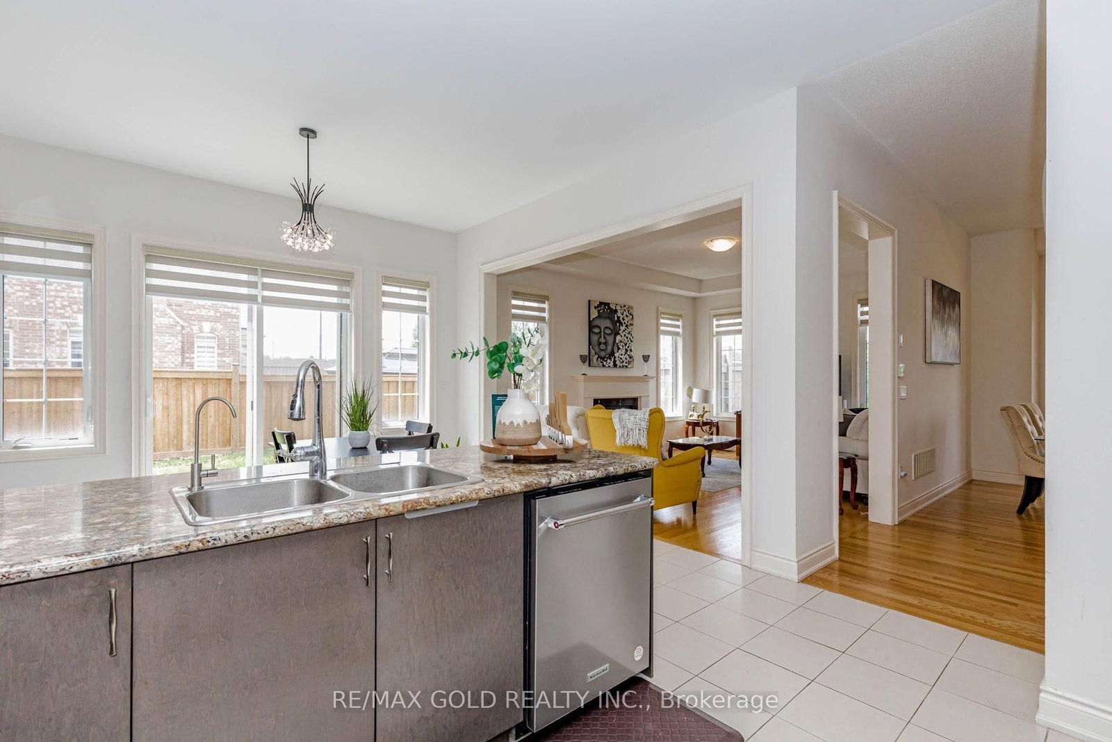 53 Betty May Crescent • East Gwillimbury, ON photo 20