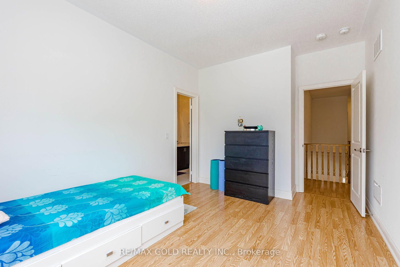 53 Betty May Crescent • East Gwillimbury, ON photo 40