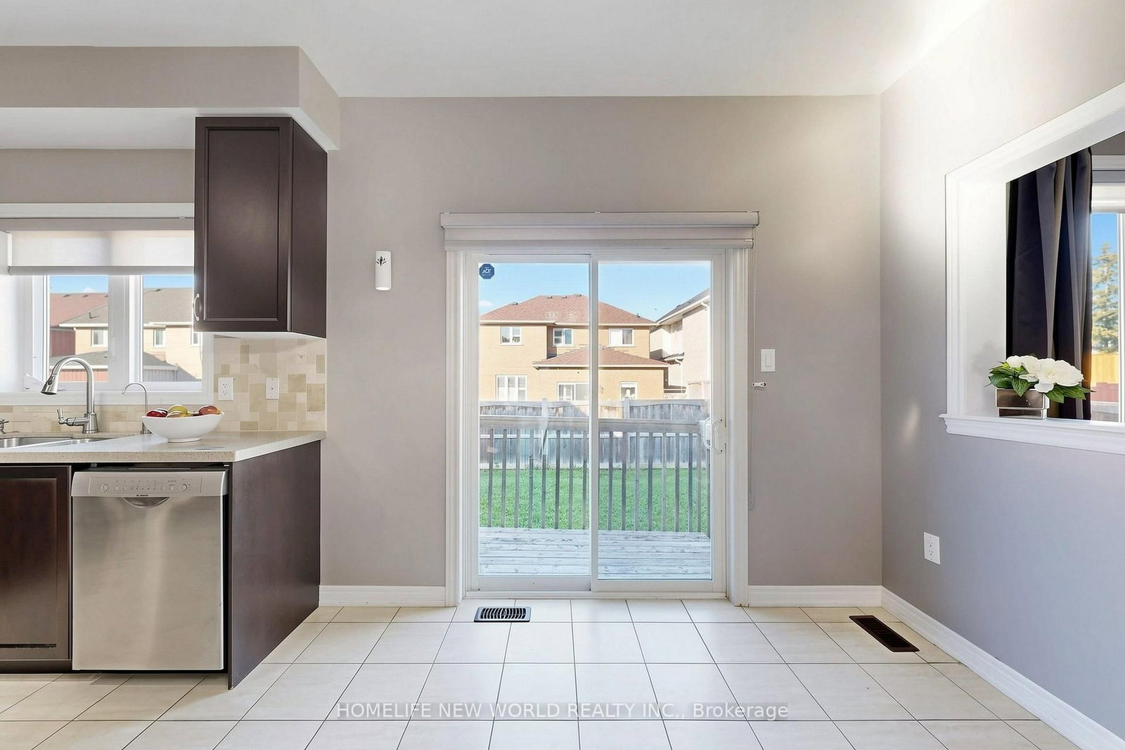20 Pineforest Place • Markham, ON photo 8