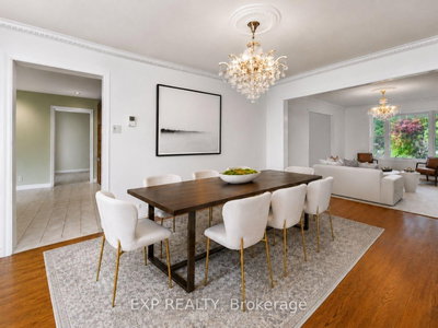 5 Hyde Park Drive • Richmond Hill, ON photo 5