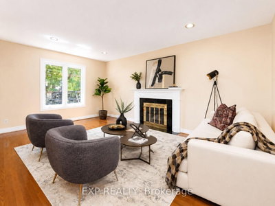 5 Hyde Park Drive • Richmond Hill, ON photo 7