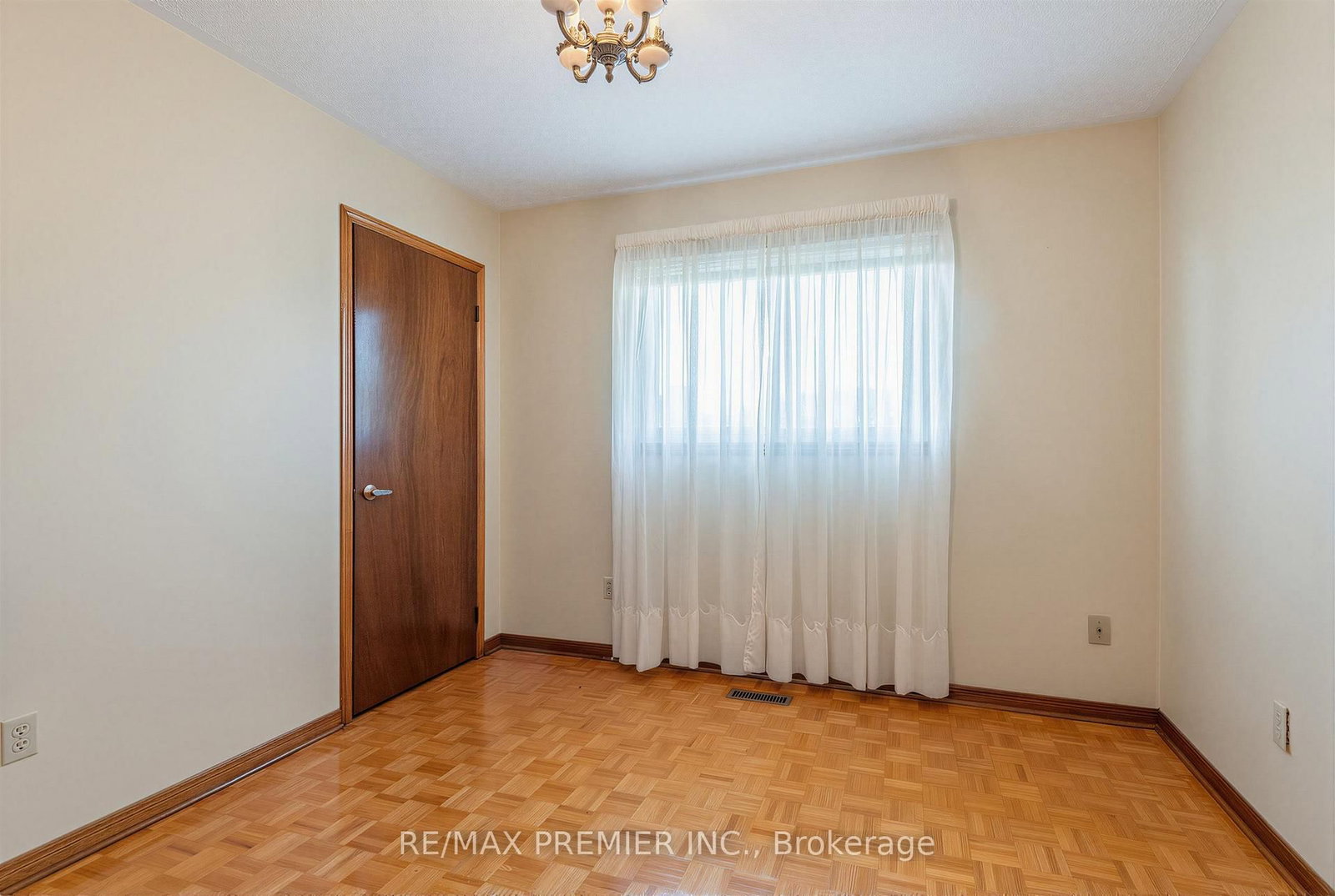 42 Burgosa Court • Vaughan, ON photo 24
