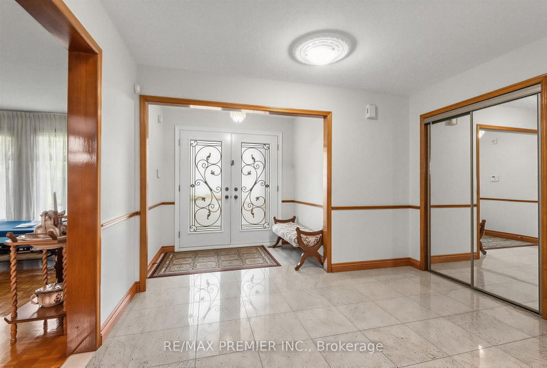 42 Burgosa Court