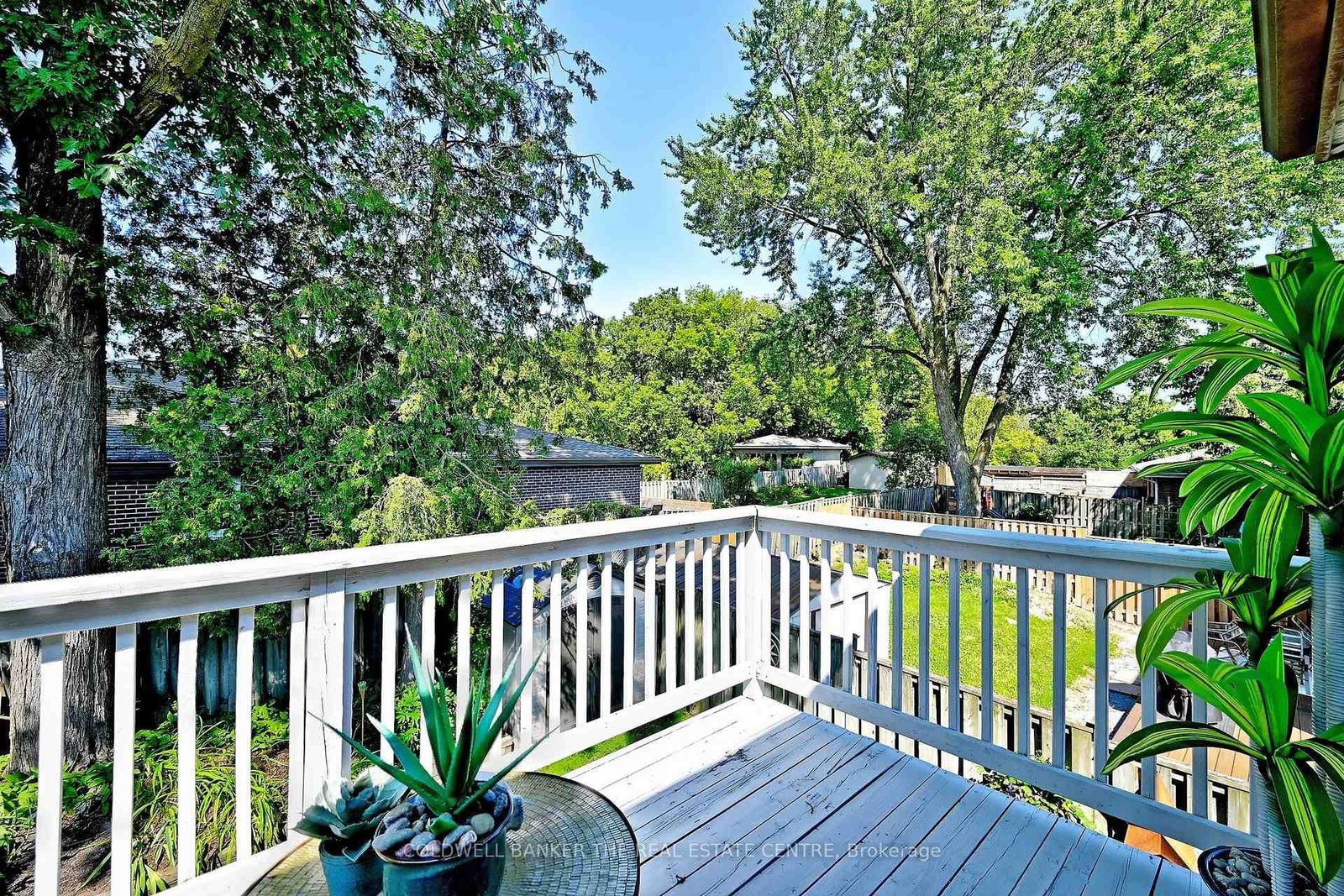 140 Lundy's Lane • Newmarket, ON photo 24