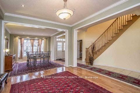 MAIN FLOOR - 11 Horsetail Street