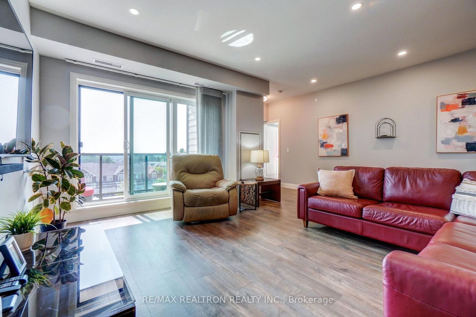 555 William Graham Drive • #331 • Aurora, ON photo 15