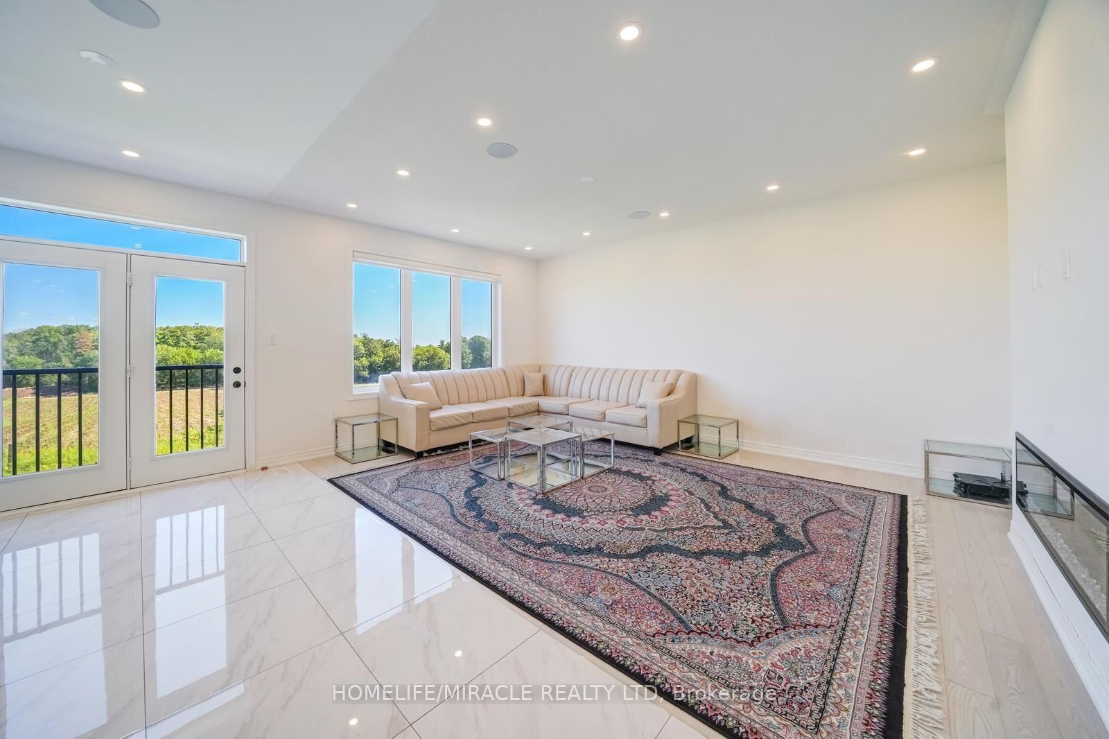 194 Boundary Boulevard • Whitchurch-Stouffville, ON photo 12