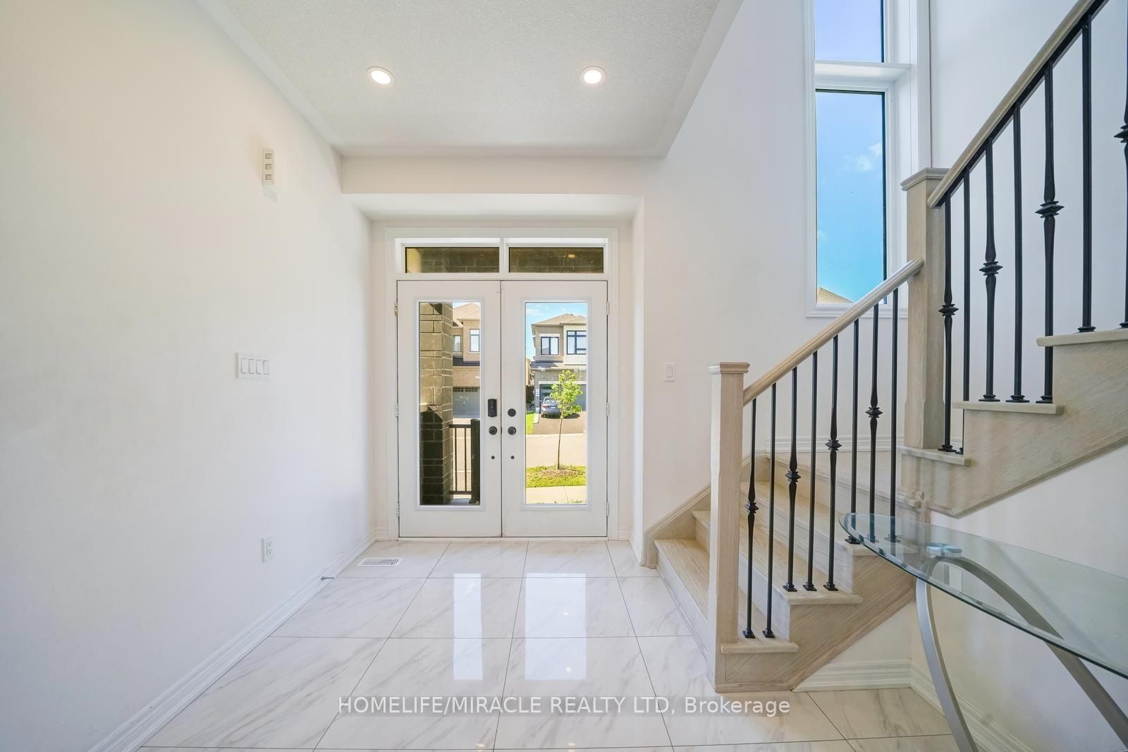 194 Boundary Boulevard • Whitchurch-Stouffville, ON photo 4