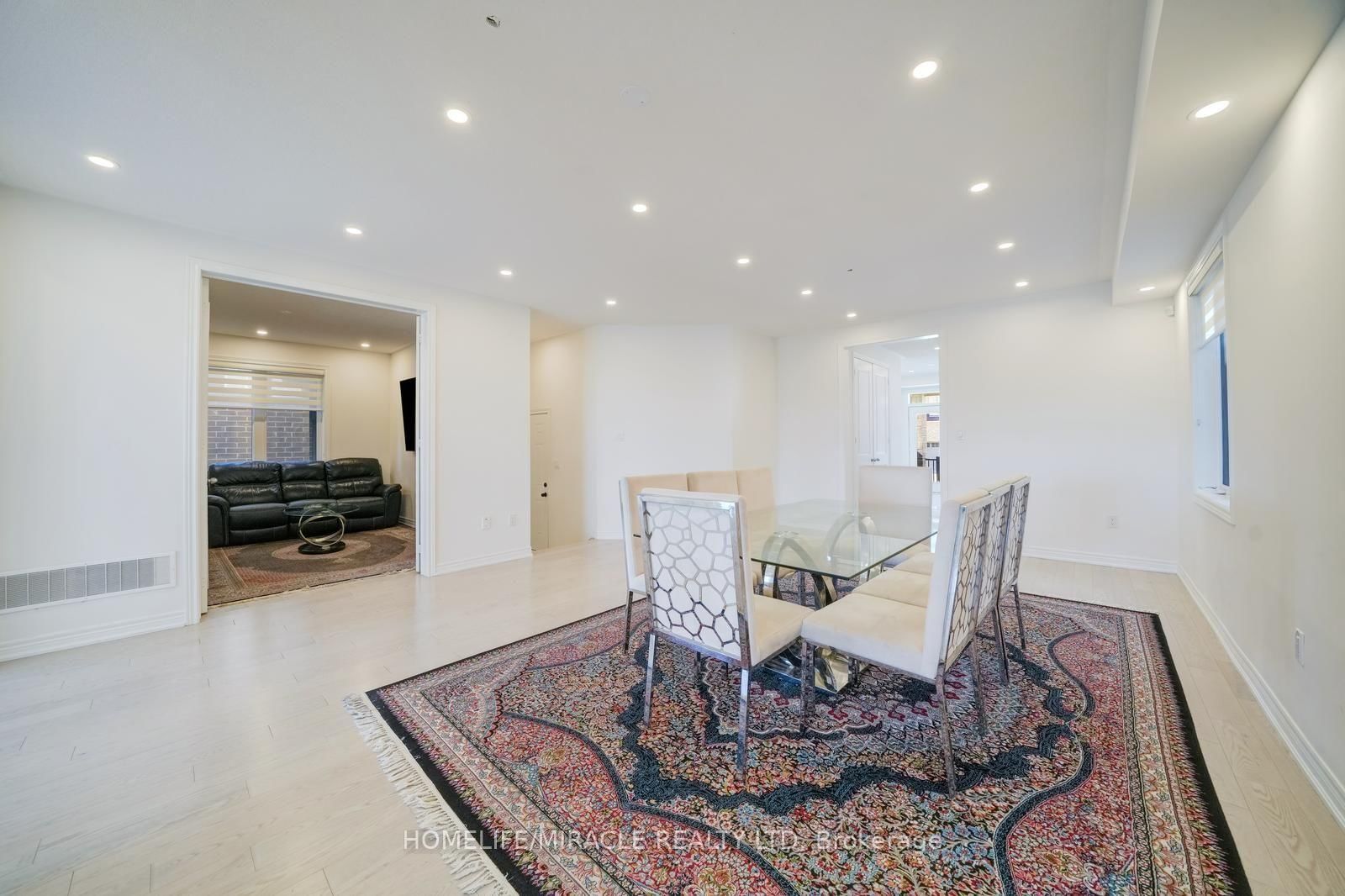 194 Boundary Boulevard • Whitchurch-Stouffville, ON photo 9
