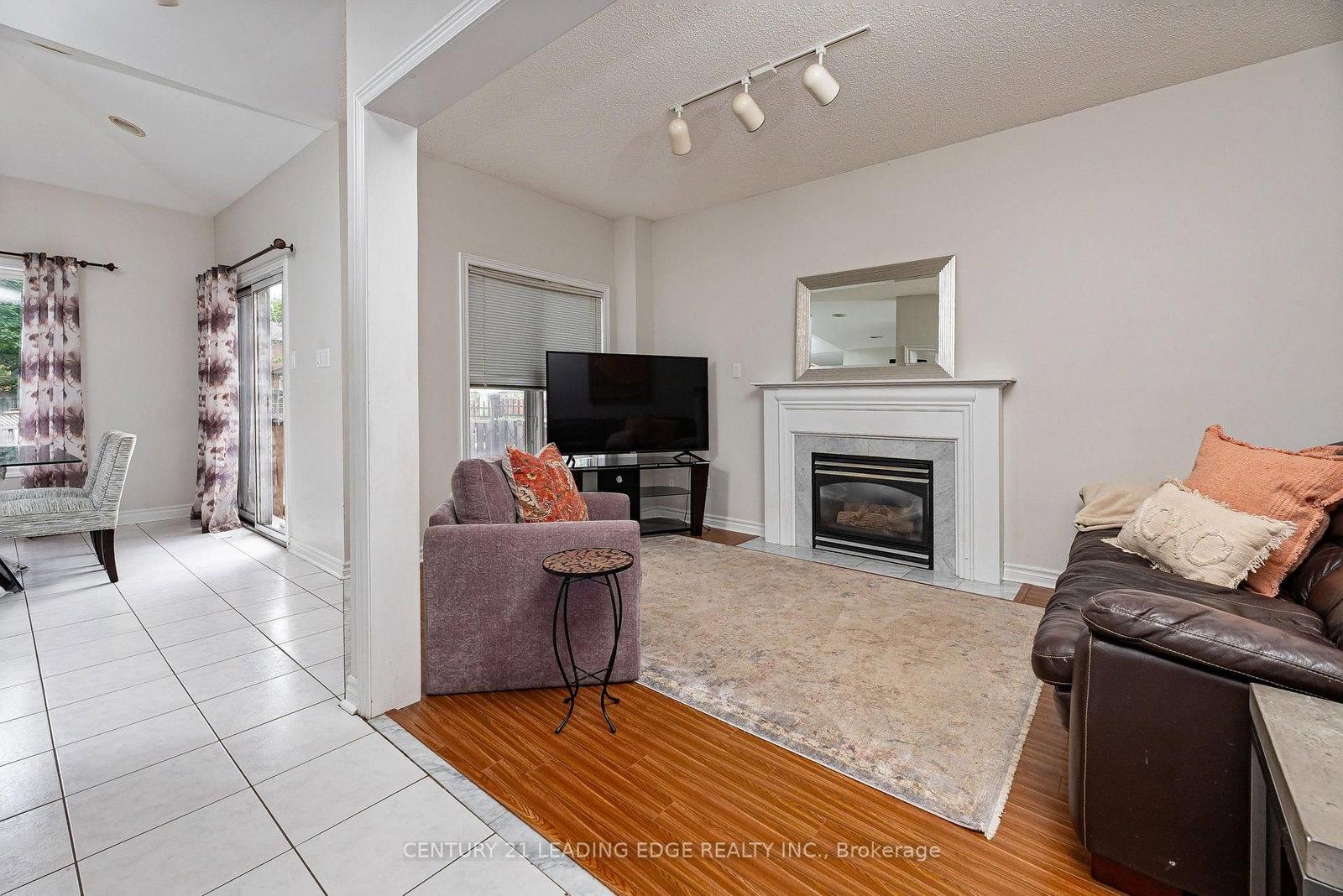 822 Surin Court • Newmarket, ON photo 12