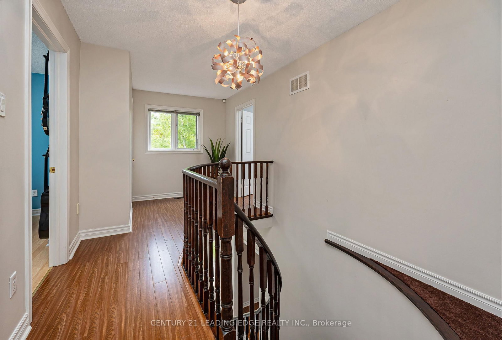 822 Surin Court • Newmarket, ON photo 14