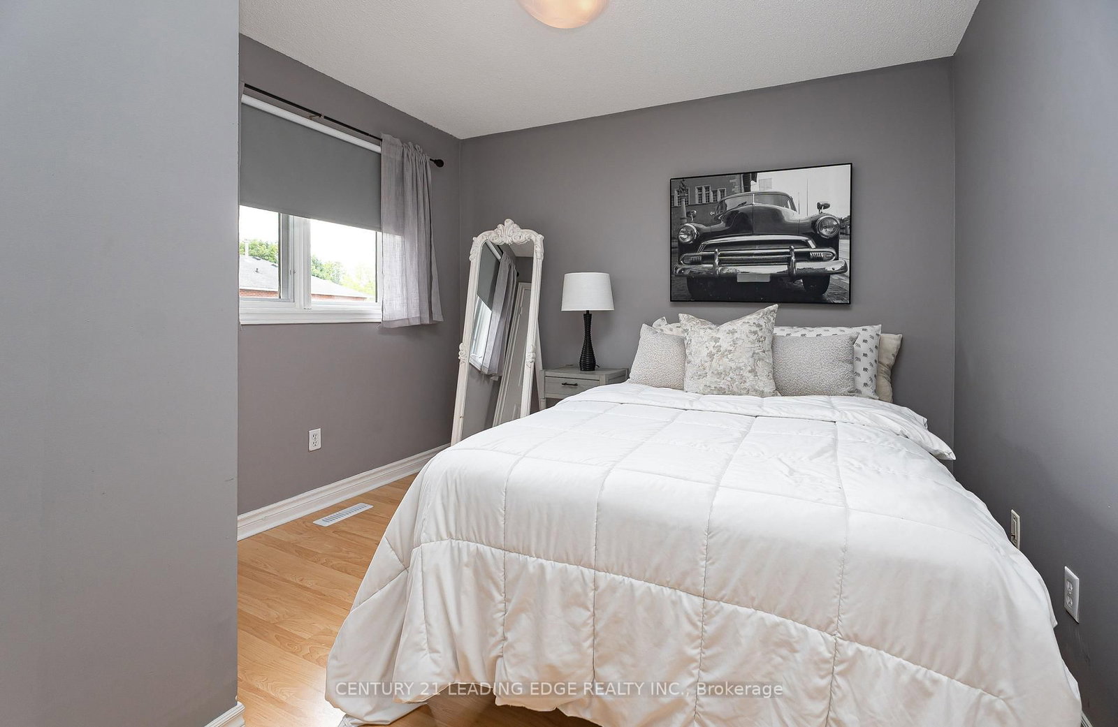 822 Surin Court • Newmarket, ON photo 19