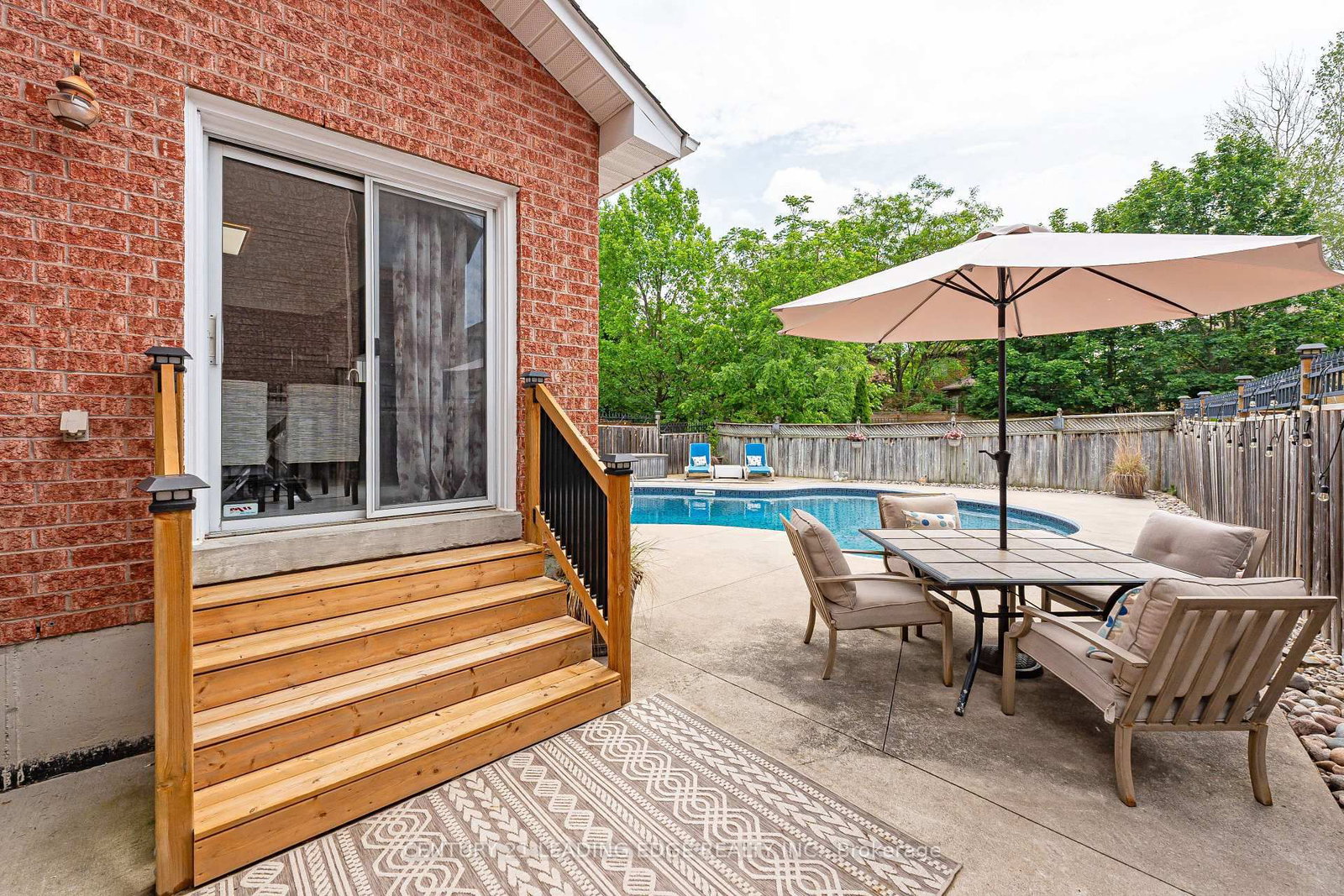 822 Surin Court • Newmarket, ON photo 31