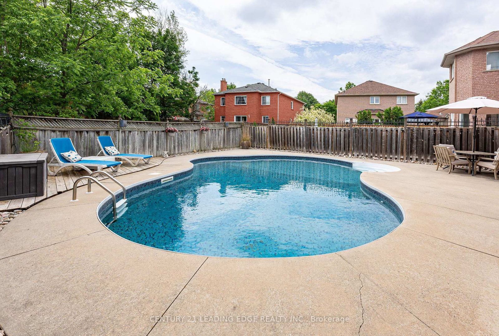 822 Surin Court • Newmarket, ON photo 34
