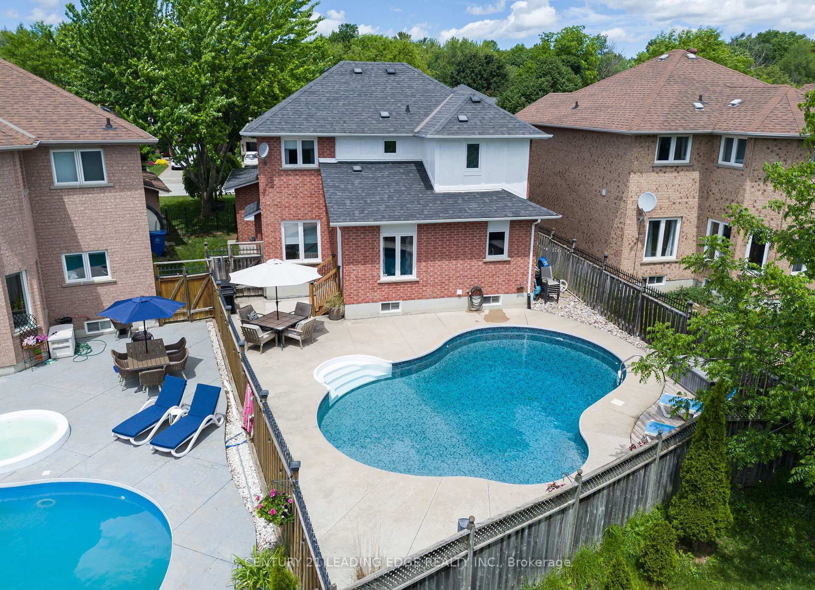 822 Surin Court • Newmarket, ON photo 36