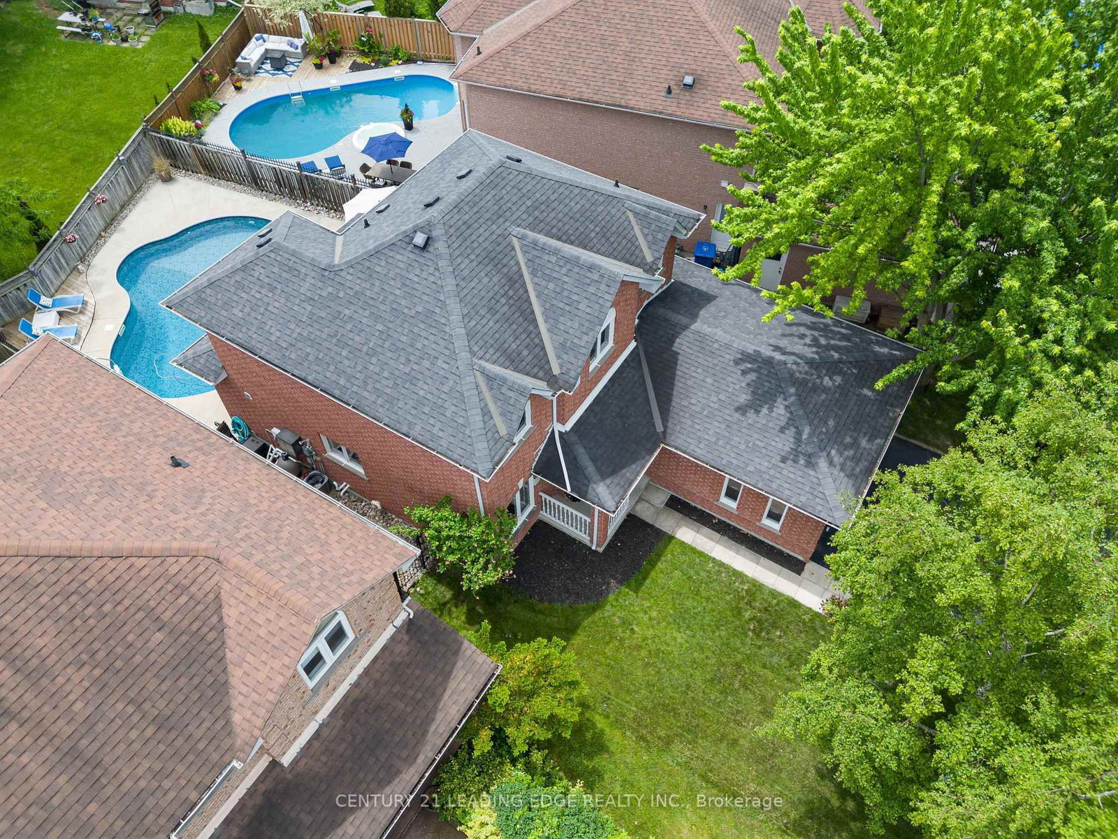 822 Surin Court • Newmarket, ON photo 38