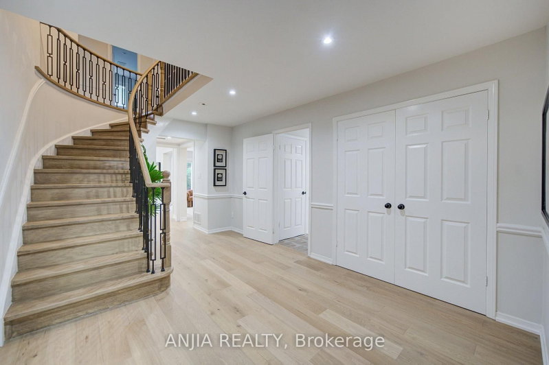 31 Spanhouse Crescent