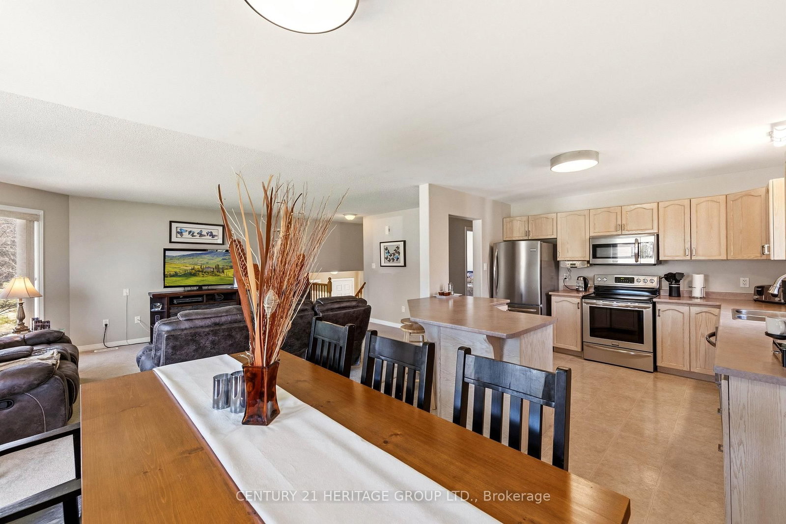 27 Creek Drive • Georgina, ON photo 15