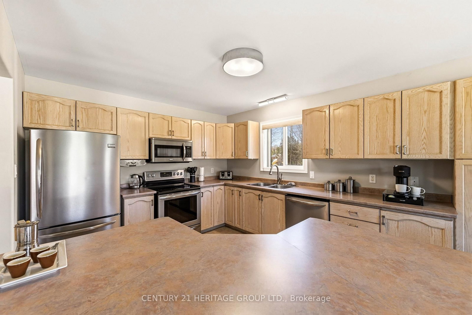 27 Creek Drive • Georgina, ON photo 17