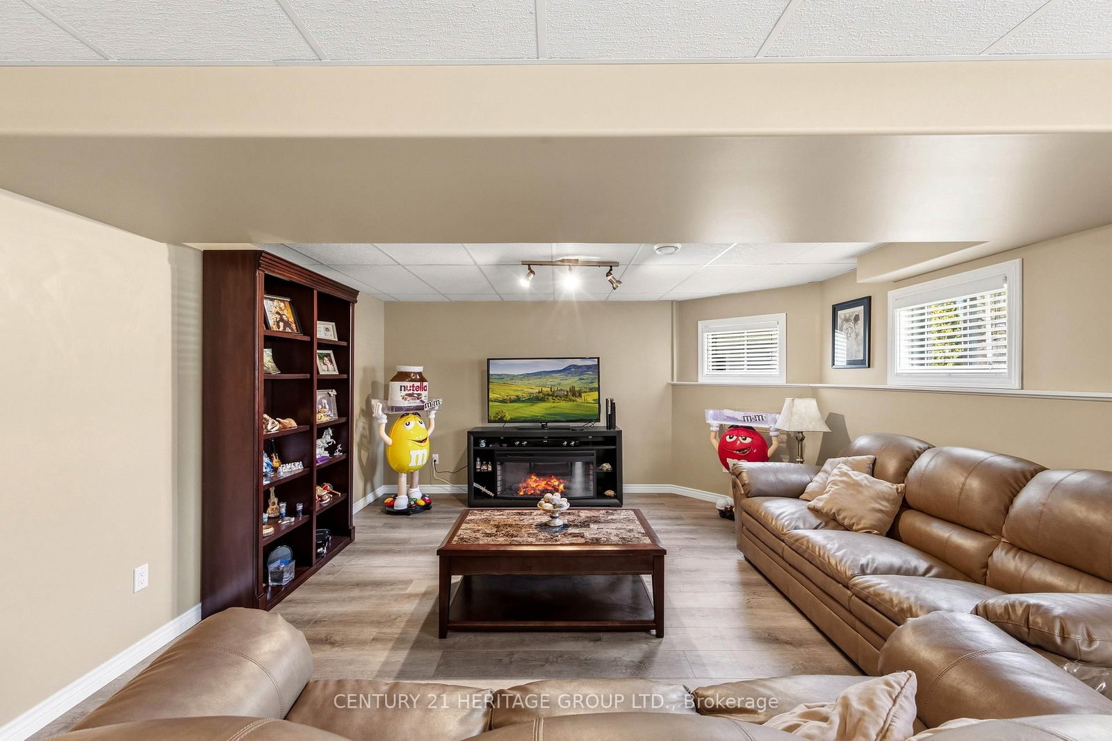 27 Creek Drive • Georgina, ON photo 32