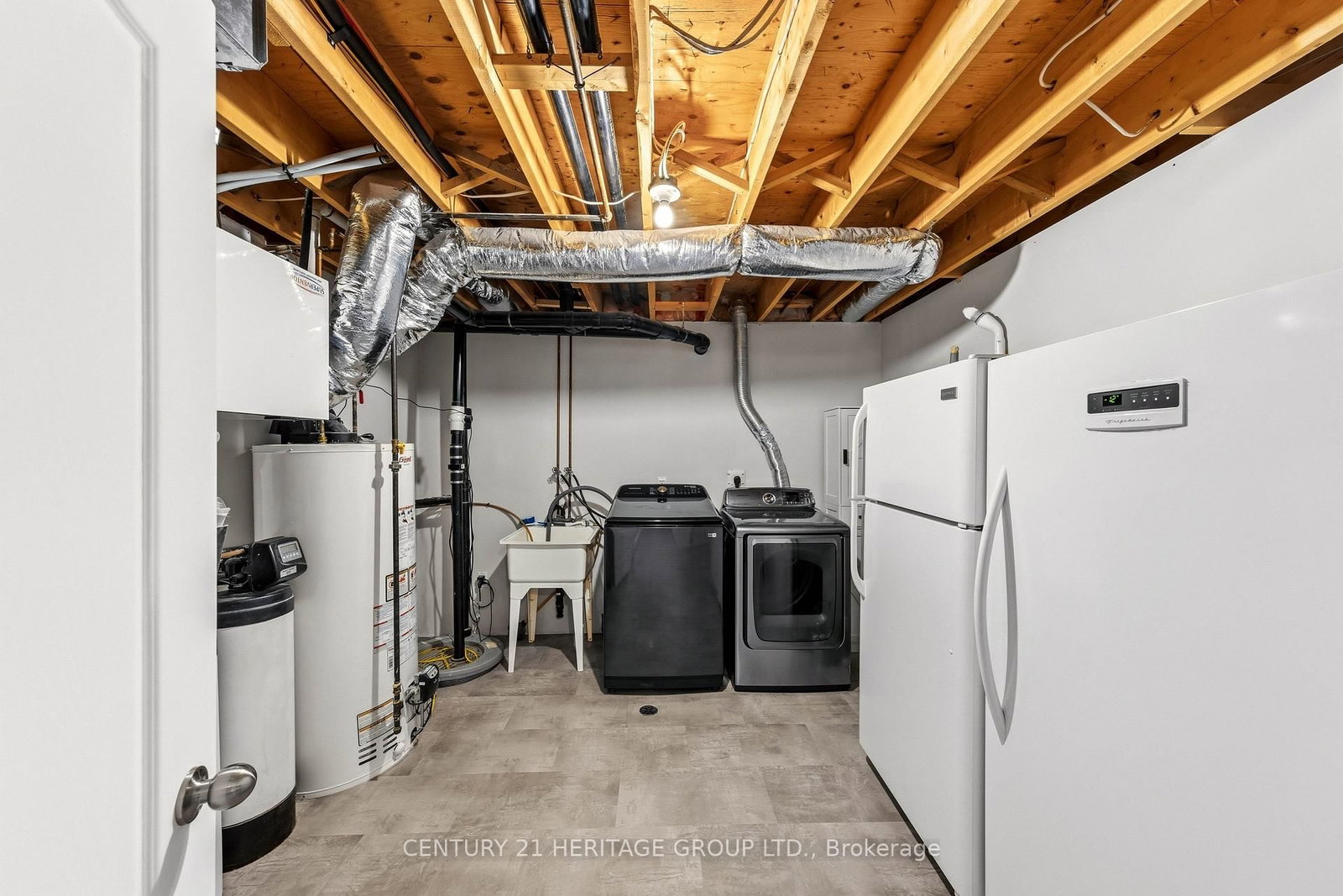 27 Creek Drive • Georgina, ON photo 41
