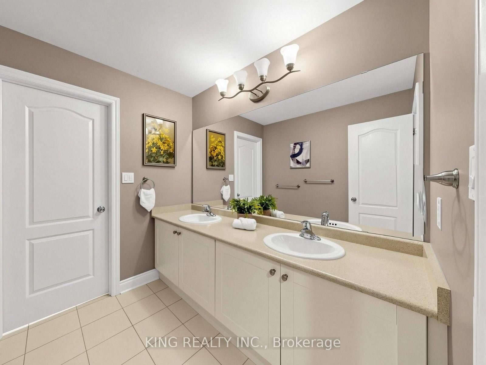 939 Goring Circle • Newmarket, ON photo 23