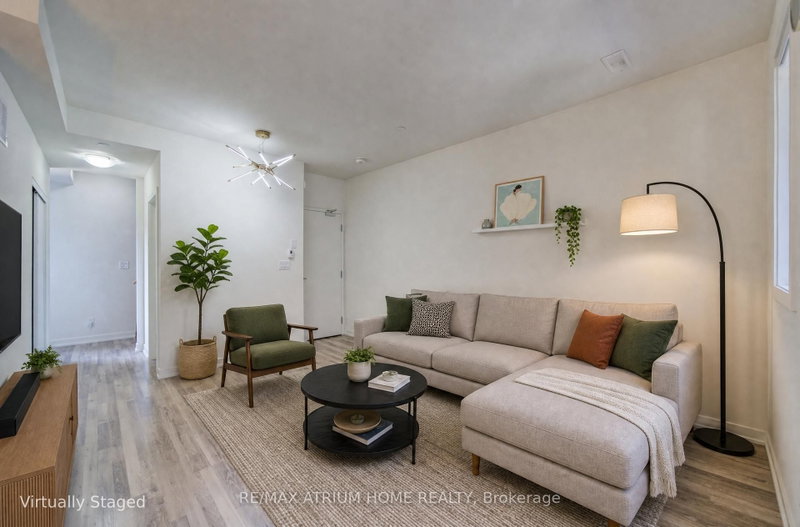 83 - 370 Red Maple Road