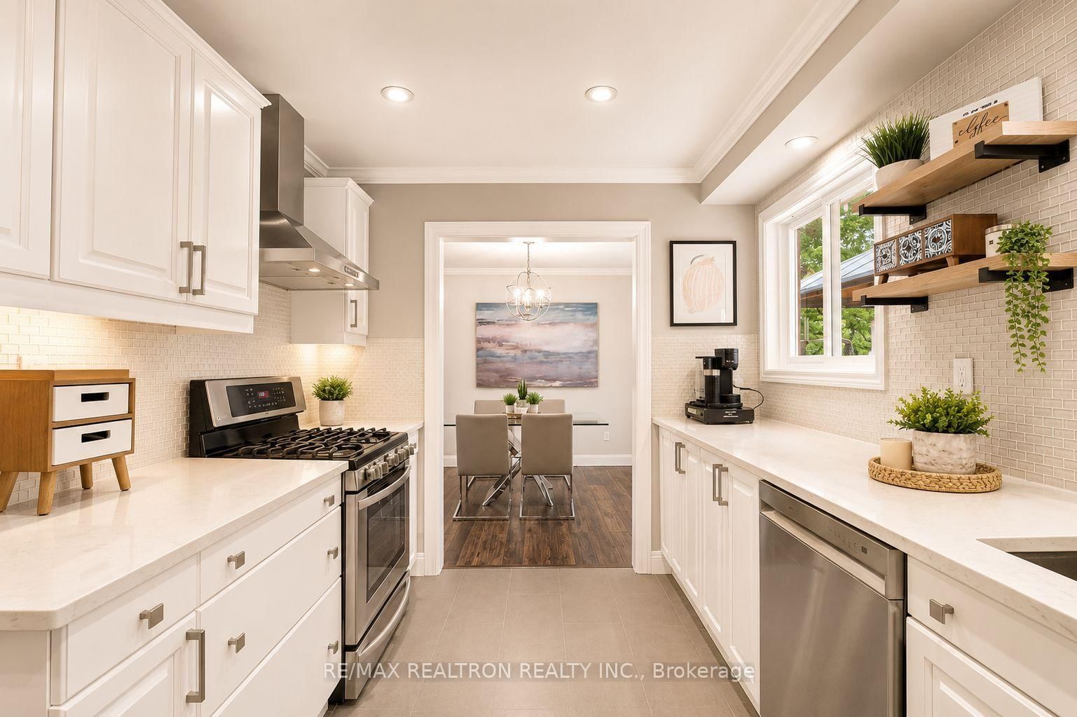 15 Park Road • Bradford West Gwillimbury, ON photo 10