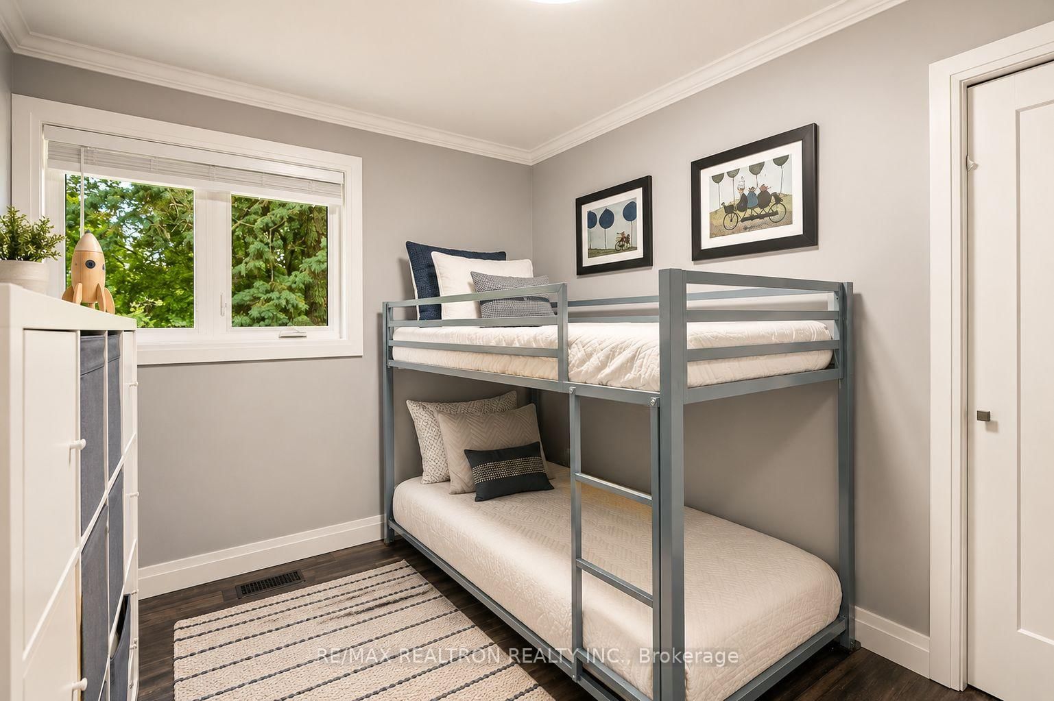 15 Park Road • Bradford West Gwillimbury, ON photo 17