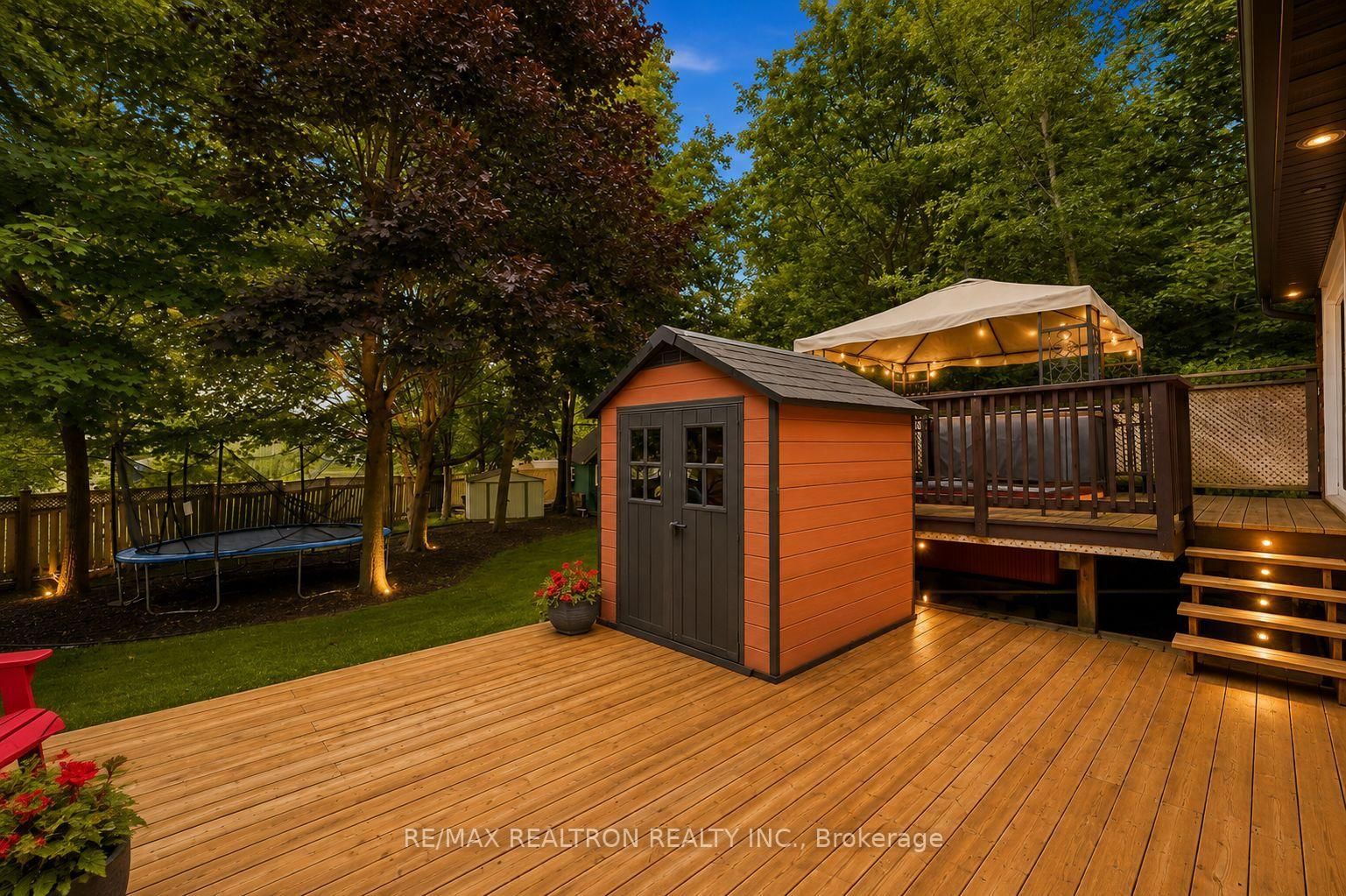 15 Park Road • Bradford West Gwillimbury, ON photo 21
