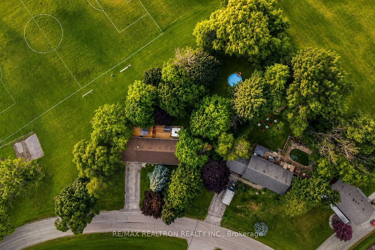 15 Park Road • Bradford West Gwillimbury, ON photo 27