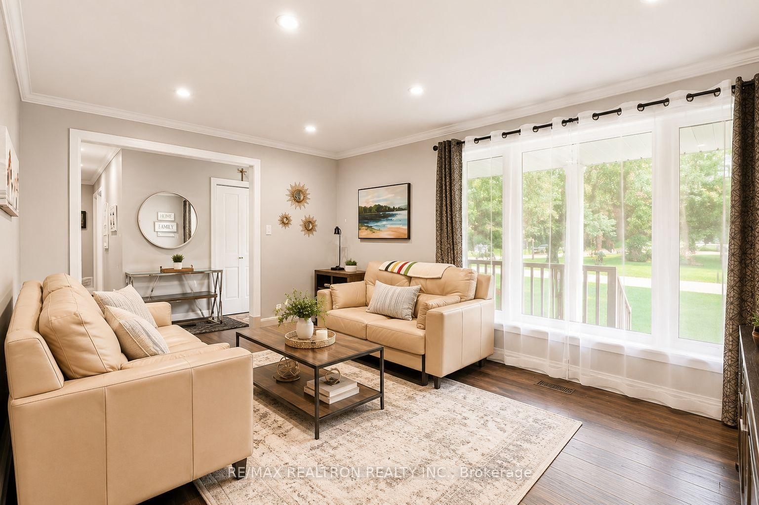 15 Park Road • Bradford West Gwillimbury, ON photo 9