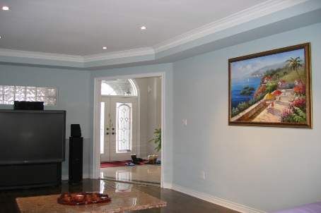 115 Golden Tulip Cres, Markham, L6C1W4 | Image 2