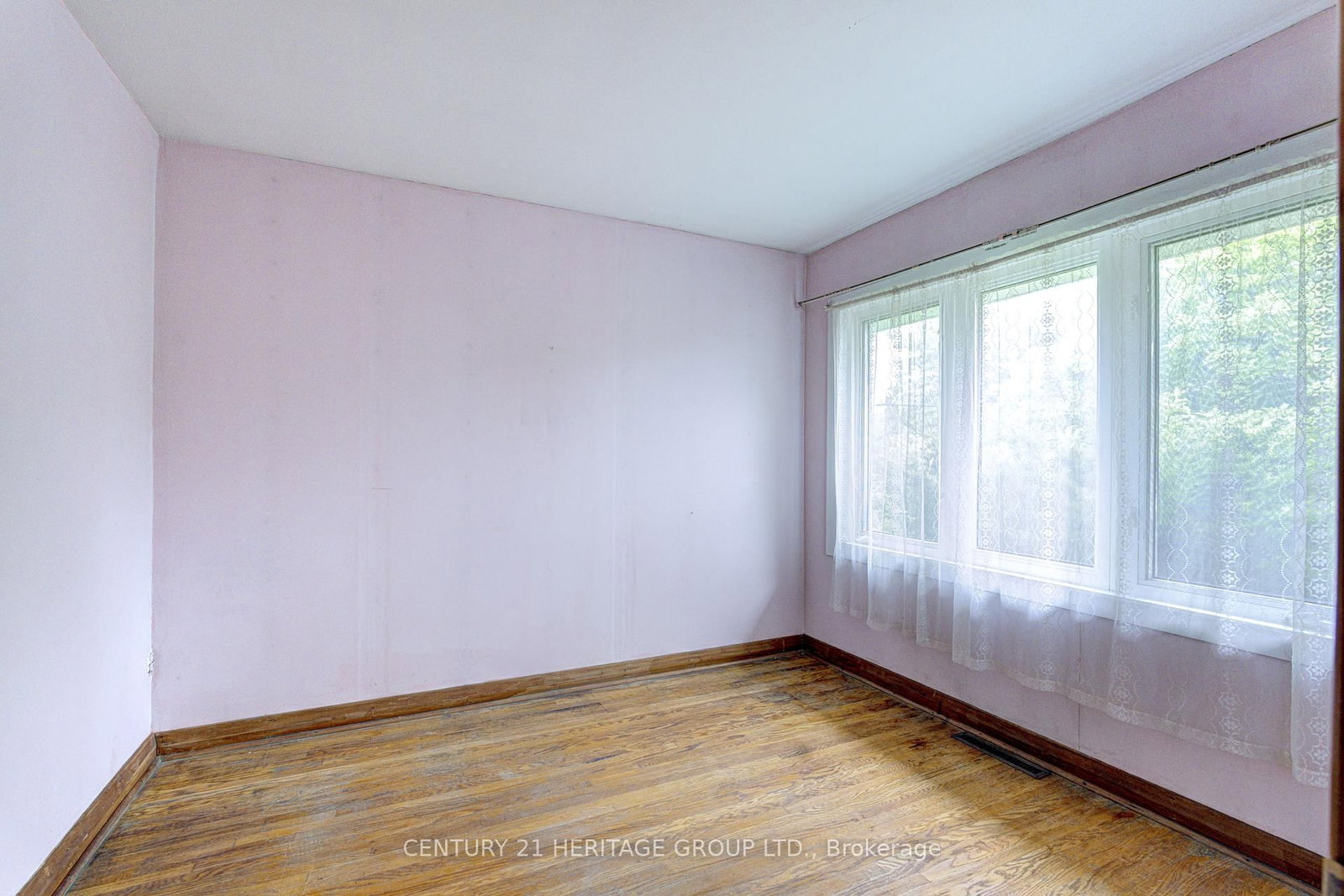 270 Walker Avenue • Bradford West Gwillimbury, ON photo 13