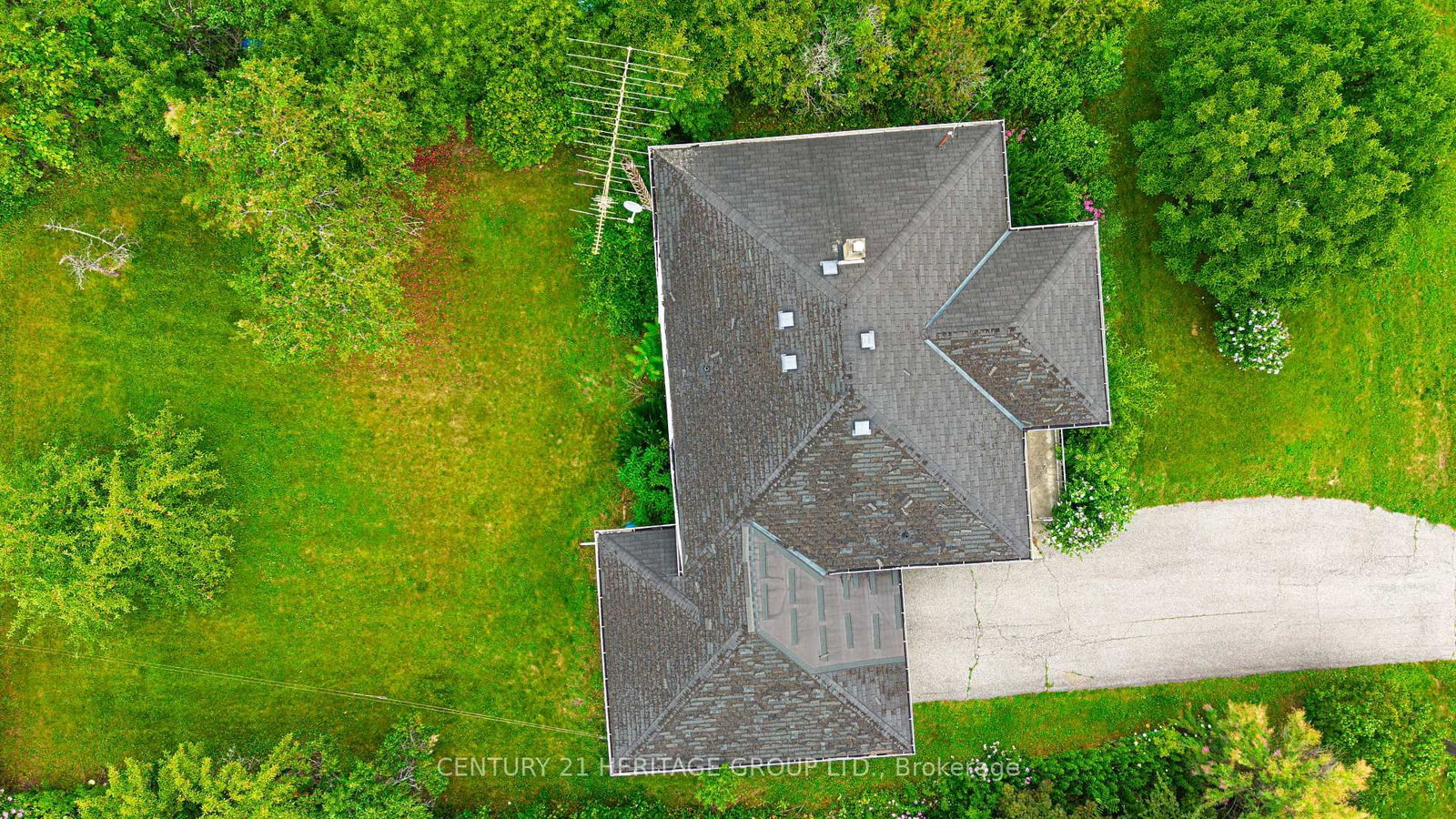 270 Walker Avenue • Bradford West Gwillimbury, ON photo 22