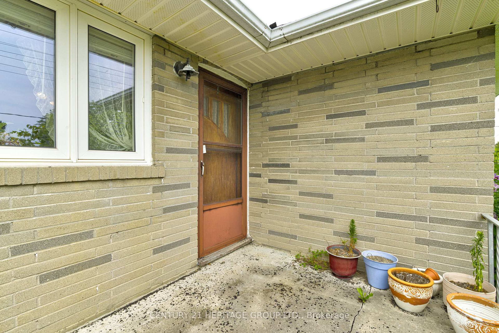 270 Walker Avenue • Bradford West Gwillimbury, ON photo 4