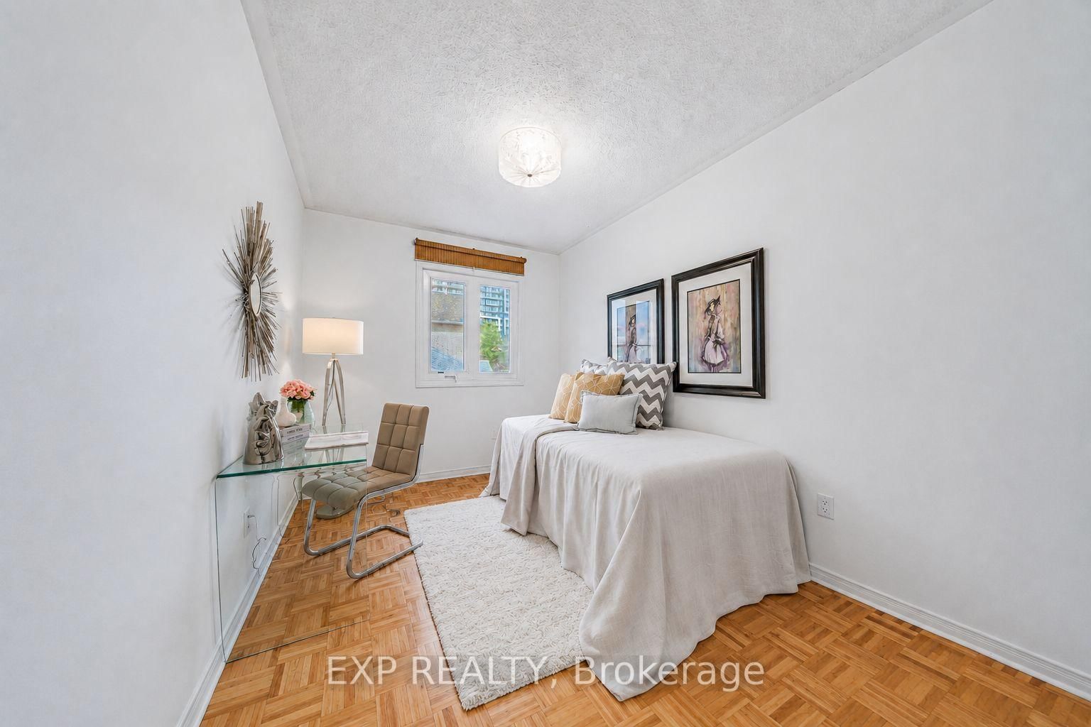 3 Baffin Court • Richmond Hill, ON photo 13