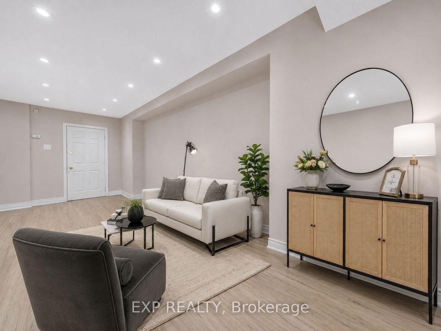 3 Baffin Court • Richmond Hill, ON photo 15